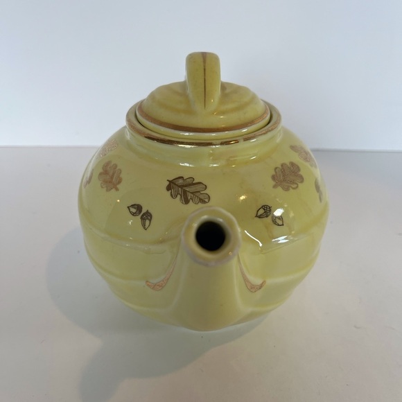 Vintage Hall USA Teapot with Hook Lid - Picture 4 of 11